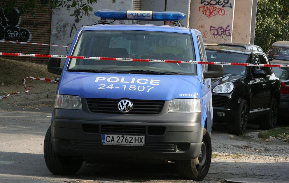Издирват двама агресивни бандити в София