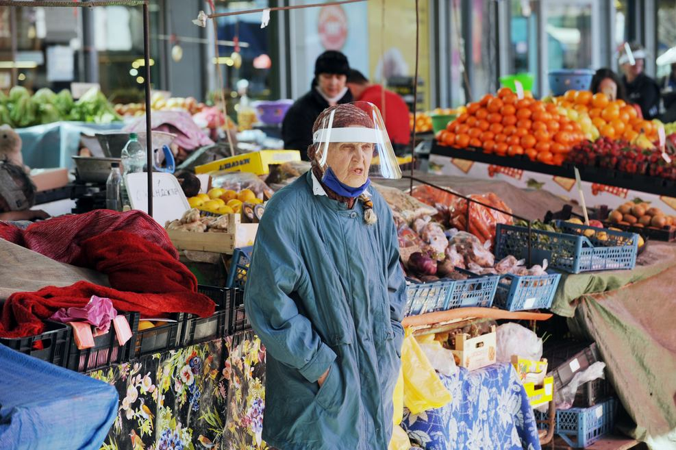 Мъка на пазара в "Младост 1" в София, но мерките трябва да се спазват СНИМКИ