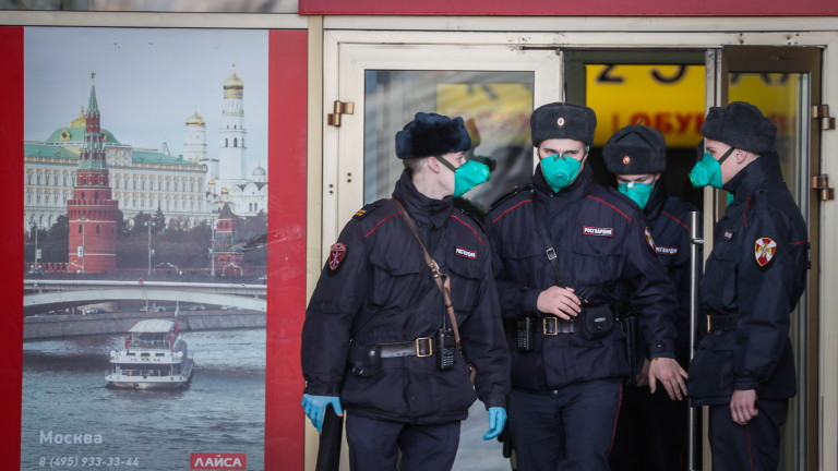 В Москва пазят карантината с глоби