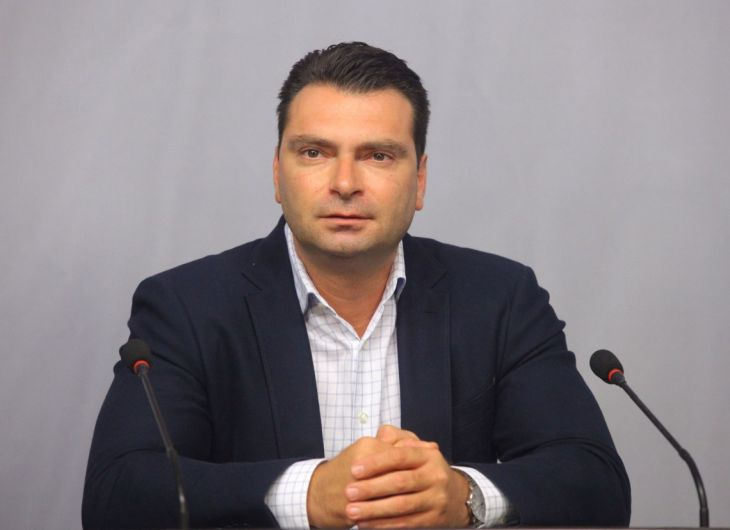 Шефът на БСП-София скочи остро срещу някои ограничения от властта