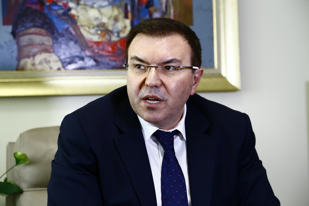 Министър Ангелов: Учениците спомагат за разпространението на заразата