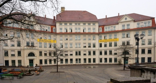 В Германия готвят отваряне на училища, постепенно и на театри