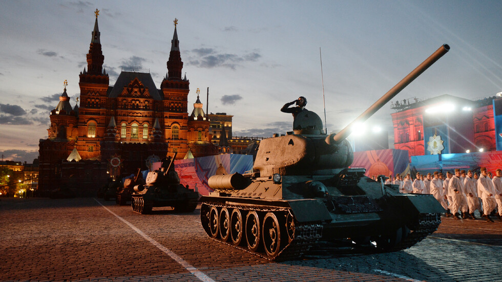 Извънредно: Путин отложи парада за Деня на победата
