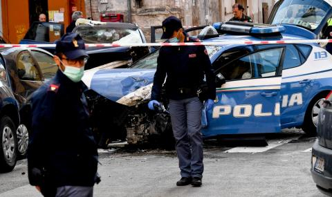 Банкови обирджии убиха полицай в Италия