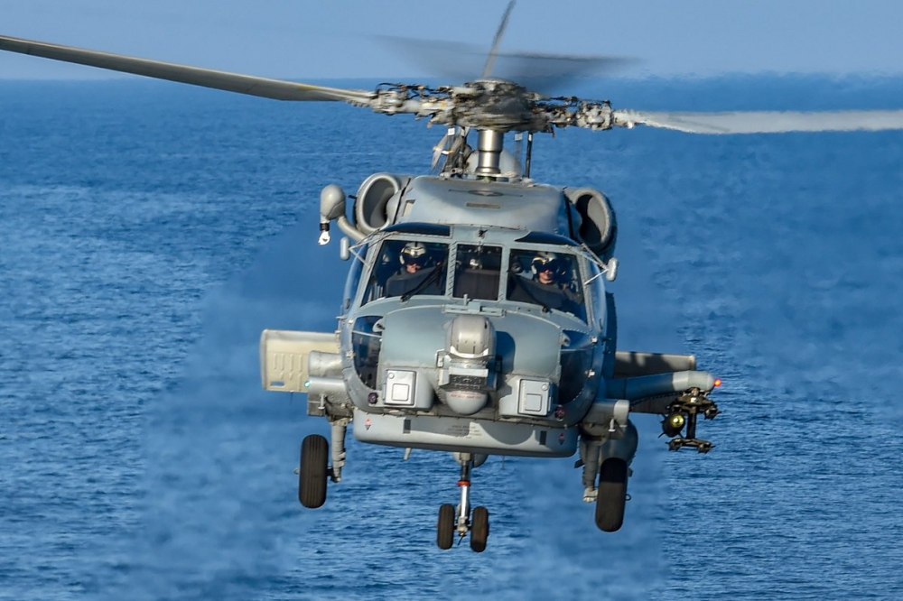 Сериозен инцидент с хеликоптер на НАТО над Средиземно море 