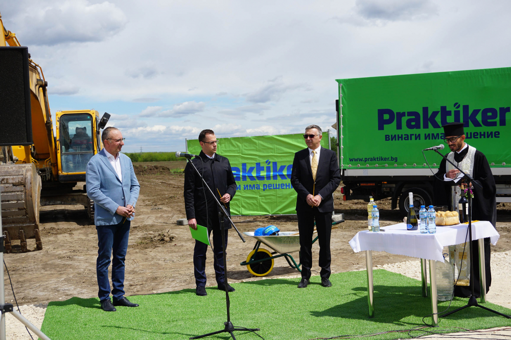 „Практикер” започва изграждането на хипермаркет в Добрич
