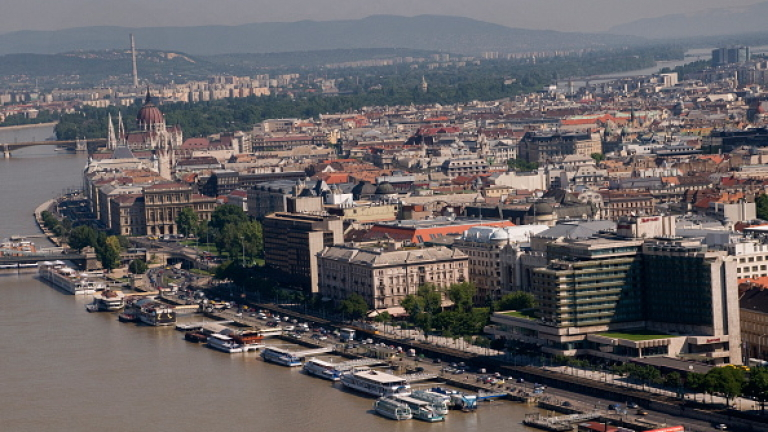 Орбан: От понеделник постепенно отменяме ограниченията в Будапеща