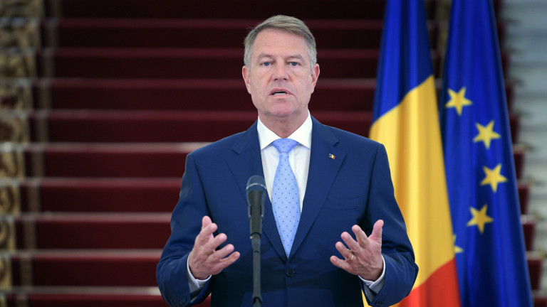В Румъния глобиха президента за "пренебрежение" към унгарското малцинство
