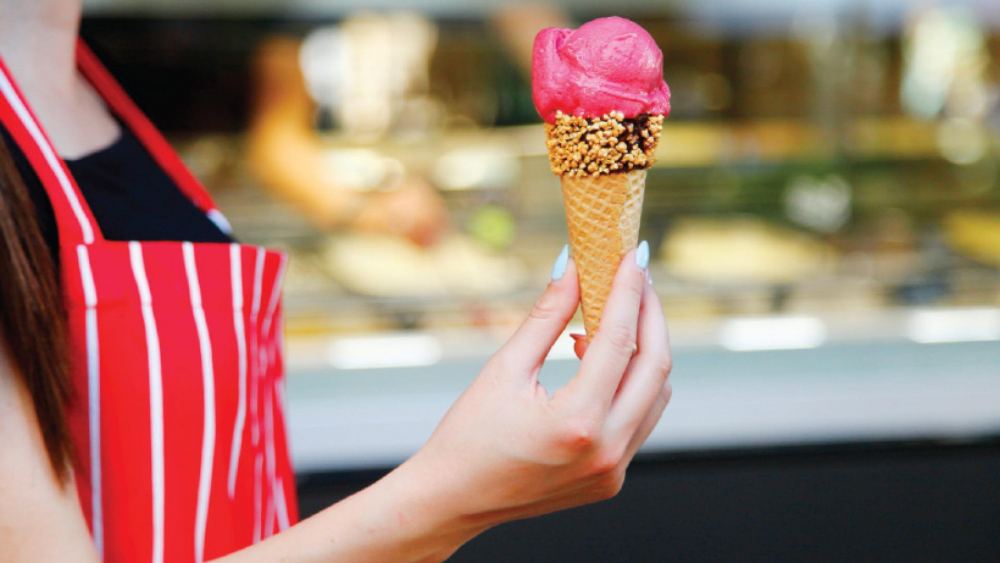 Учени: Цял живот сте яли сладолед грешно, а трябва така