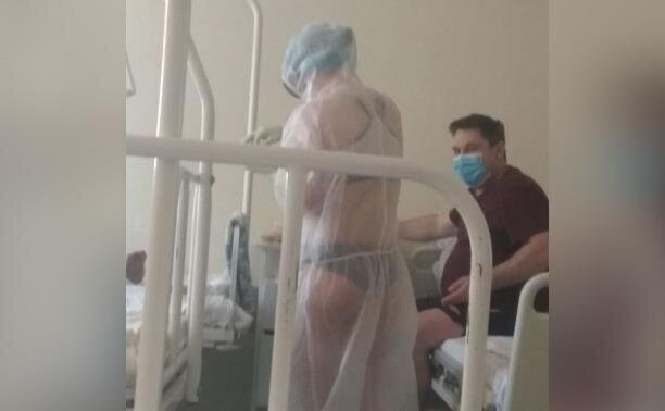 Стана ясно коя е палавата медсестра, бореща К-19 с прозрачен костюм на голо СНИМКИ