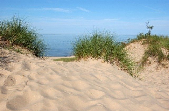 Лоши новини за дюните на централния плаж в Ахтопол