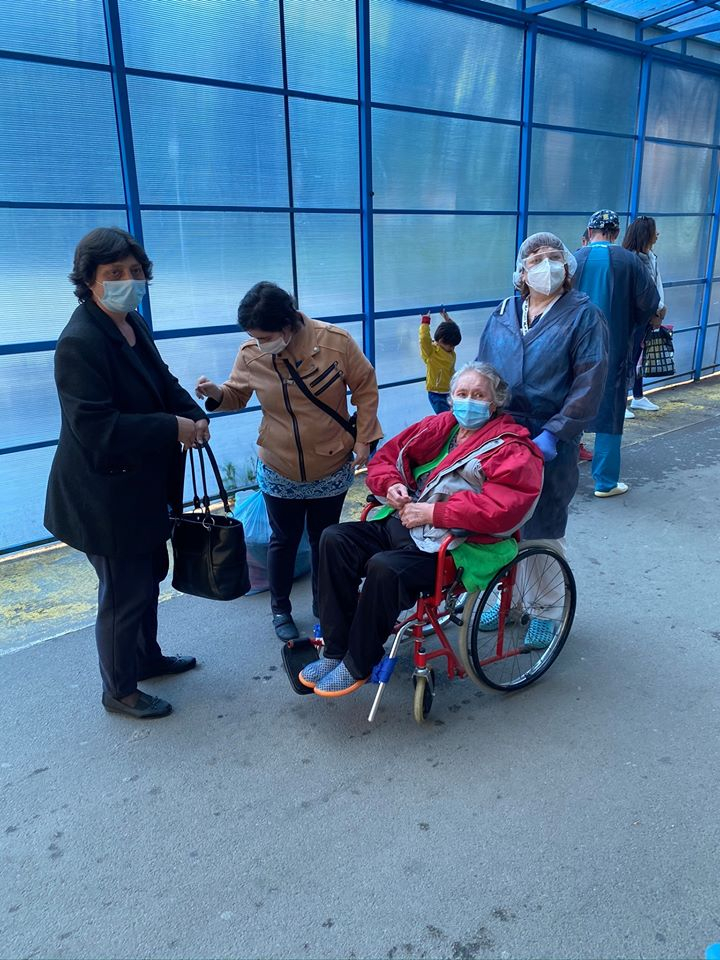 Медицинско чудо в София! Спасиха 75 г. леля Здравка с коронавирус след 33 дни интубация СНИМКИ