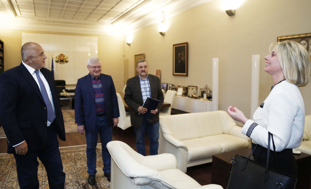 Борисов с важна среща в МС, падат още забрани СНИМКИ
