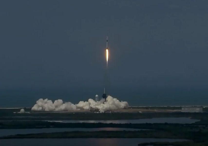 Исторически момент! Ракетата на SpaceX и НАСА е изстреляна в Космоса НА ЖИВО 