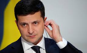 Президентът на Украйна гази ограниченията, въведени заради К-19 СНИМКА 