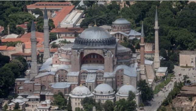 Храмът "Света София" в Истанбул става джамия