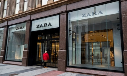 Тежък удар! Zara затваря 1200 магазина по света