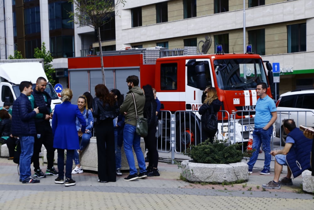 Първи СНИМКИ какво се случва в Paradise Center след извънредната ситуация