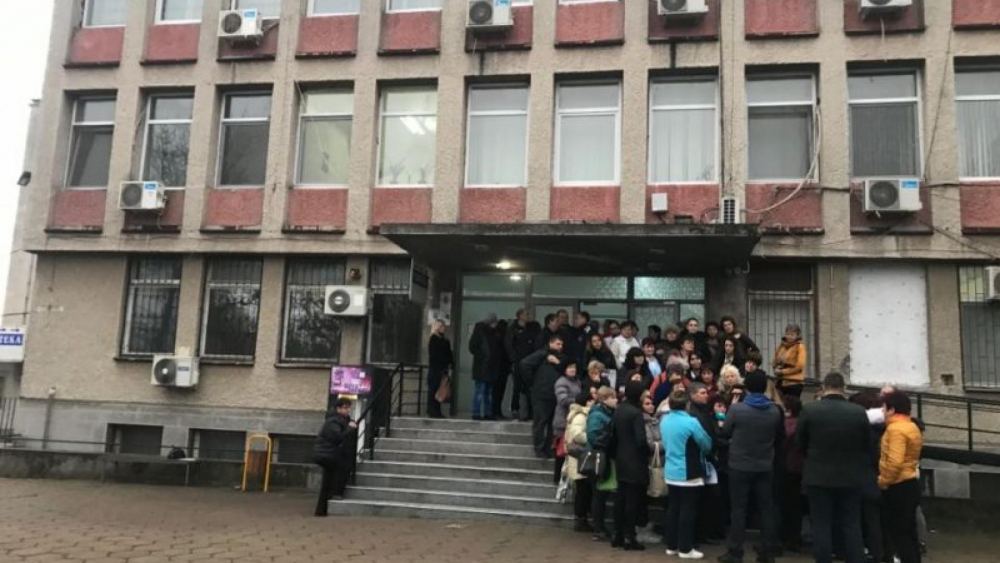 Кметът на Раднево с притеснителни новини за шефката на местната болница 