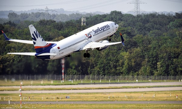 Лошо: Lufthansa закрива чартърите с германски туристи до България  