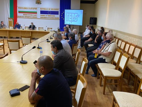 Цветомир Паунов: Морално е изключените от ГЕРБ съветници в Плевен да напуснат Общинския съвет