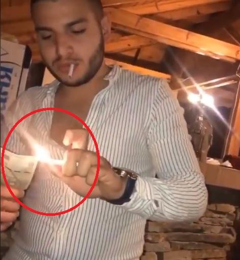 Пълен потрес! Циганин си запали цигарата с банкнота от 10 лева ВИДЕО