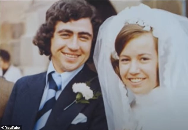 Мъж разкри страшна семейна тайна след 40 години СНИМКИ