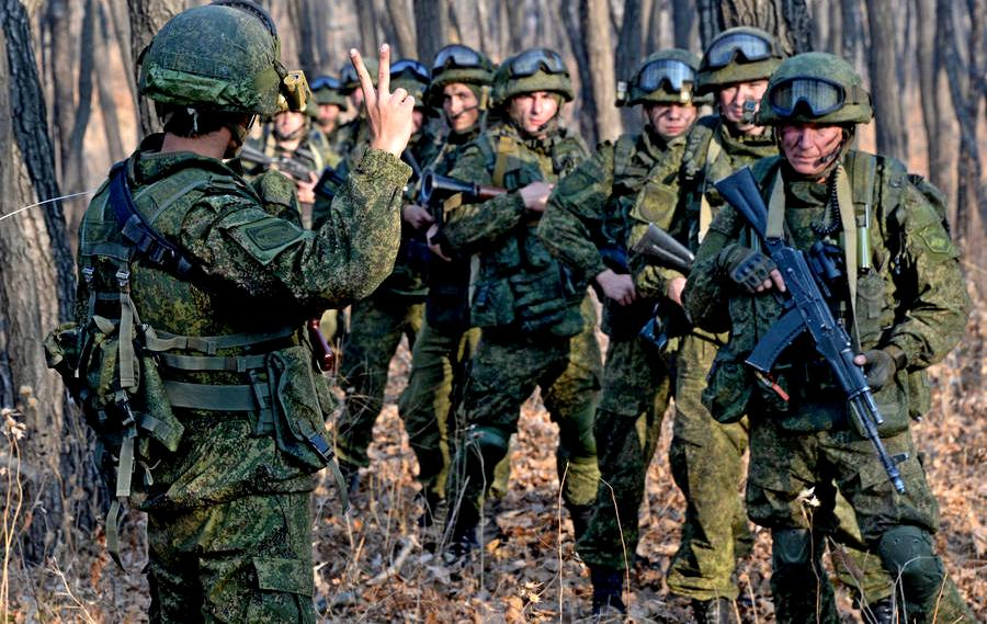 Експерт: Българи стават наемници в руските частни армии, бият се за...