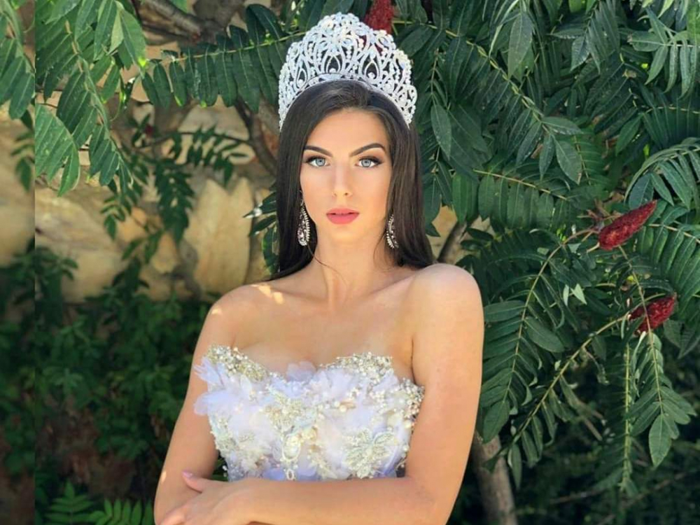 Умна и красива: "Кралицата на Бургас" завърши с отличен успех 