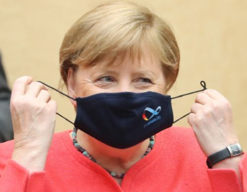Меркел за първи път публично се появи с маска СНИМКА