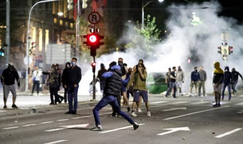 Сръбски министри за протестите: Това е опит за преврат
