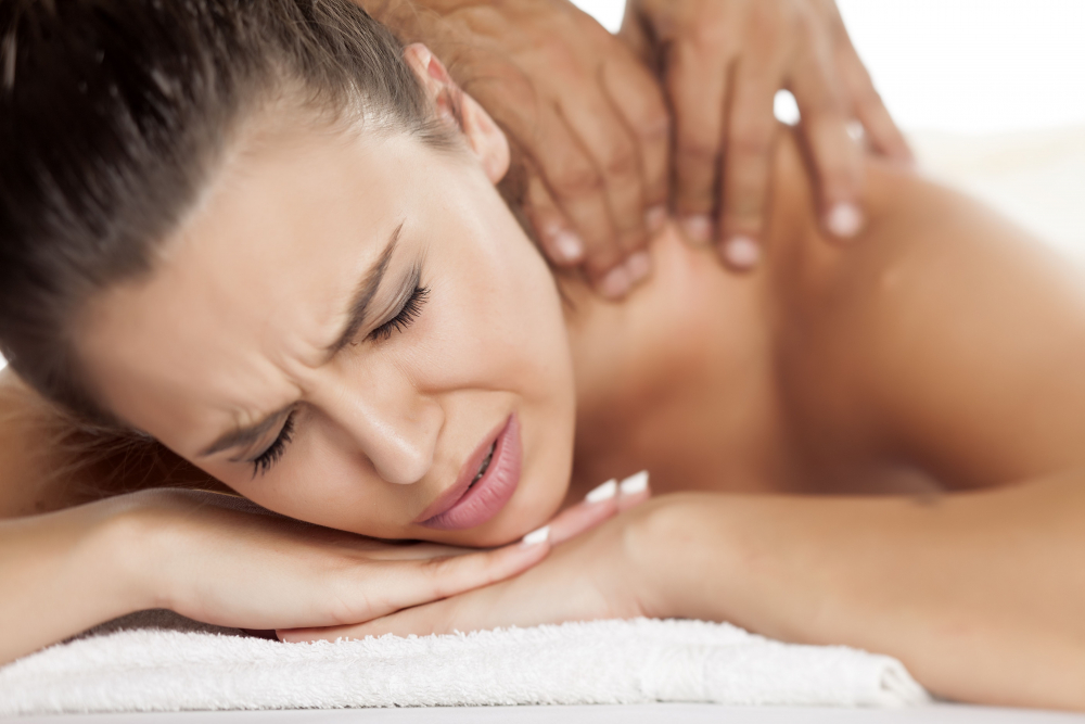 Най-опасният масаж на света – стиска ли ви да си го причините? ВИДЕО