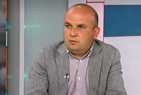 Евродепутат: Всички в ДПС се притесняват за живота на Доган и Пеевски