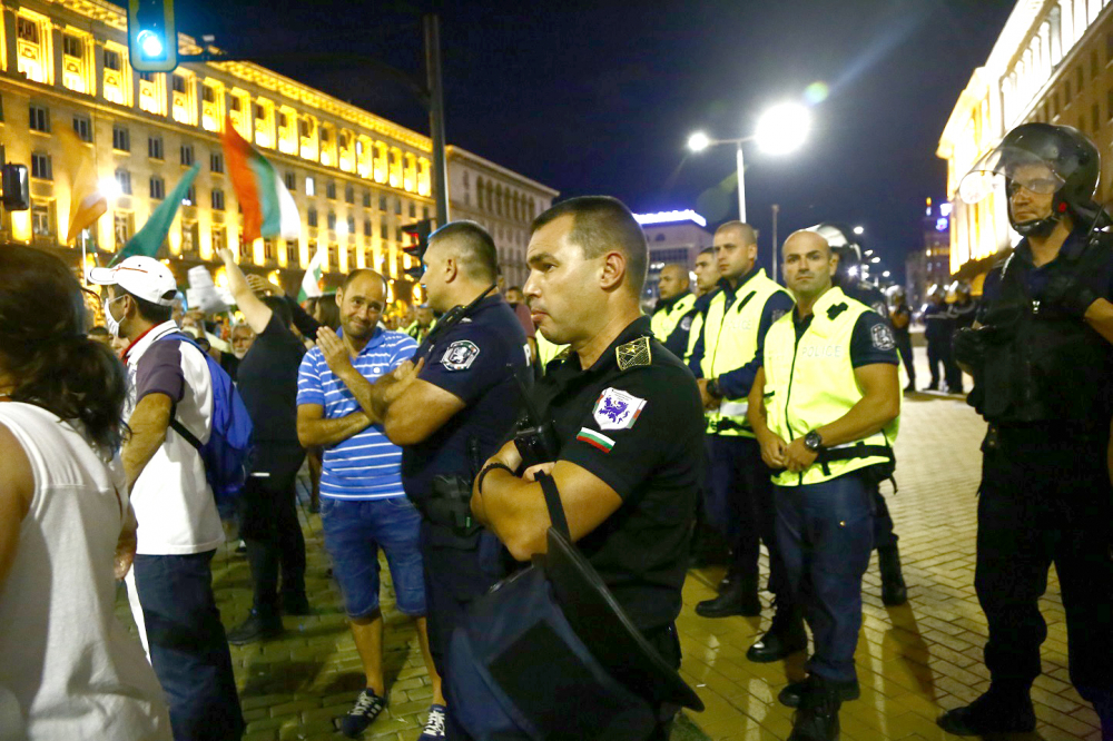 От СДВР с извънредни новини за нови арести след петъчния протест 