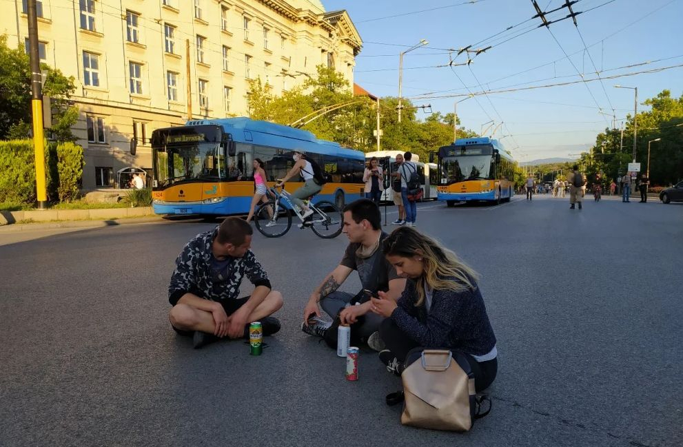 Нона Йотова побесня заради саботажа на протестърите: Тези по кръстовището знаят, но... СНИМКИ