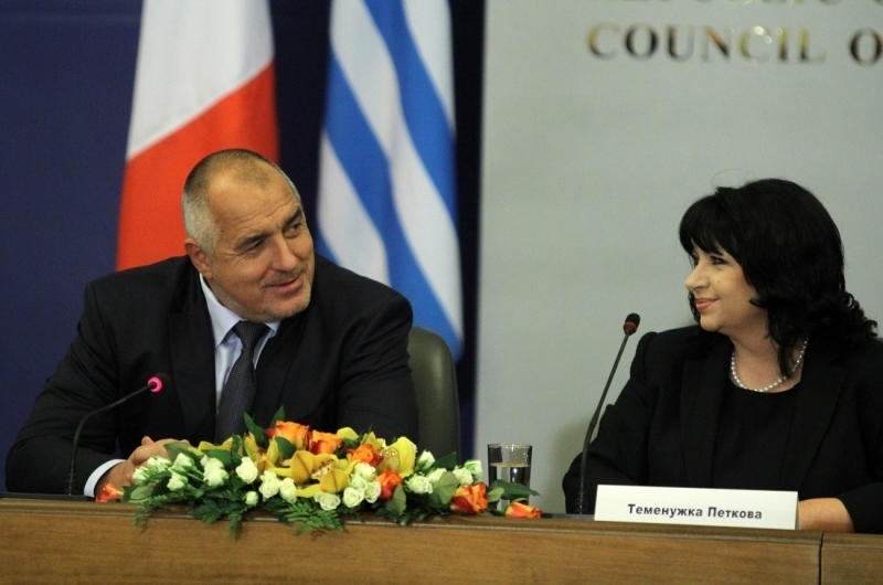 Министър Петкова с мълниеносна реакция след извънредното нареждане на Борисов!