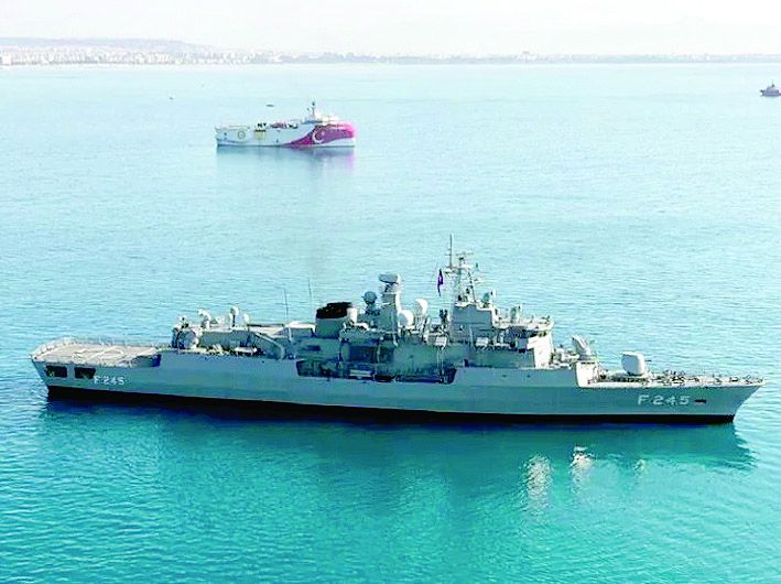 Гърция въведе флота си в пълна бойна готовност 