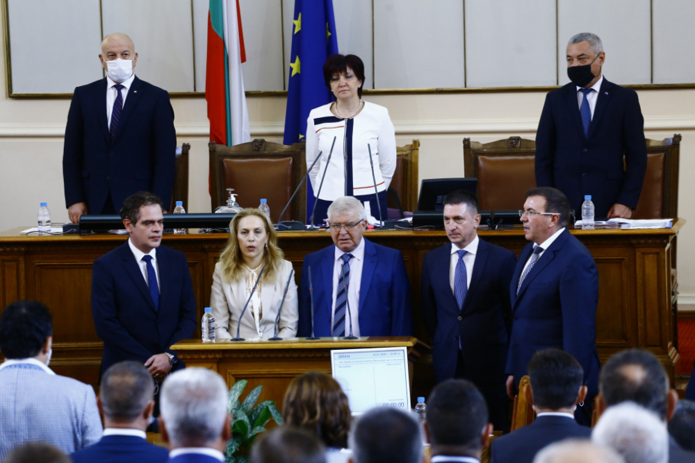 Заклеха се: България официално с петима нови министри СНИМКИ