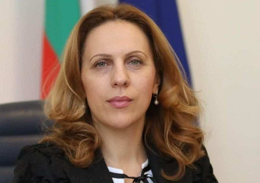 Новият министър на туризма Марияна Николова: Започвам спешни срещи с бранша 