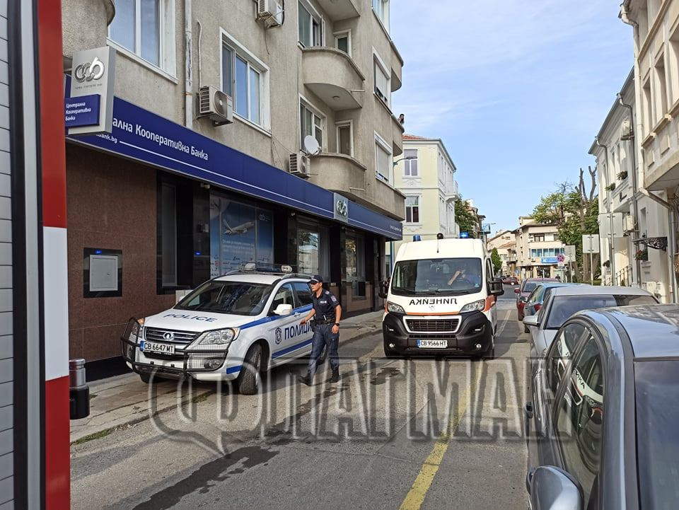 Паника в Бургас! Отцепиха х-л "България" в центъра на града ВИДЕО