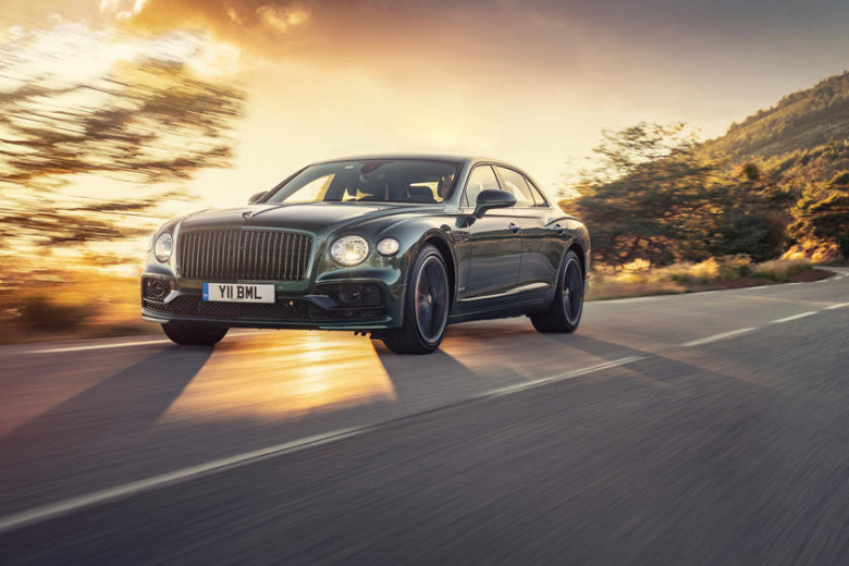Bentley представи невиждана до сега супер луксозна кола СНИМКИ
