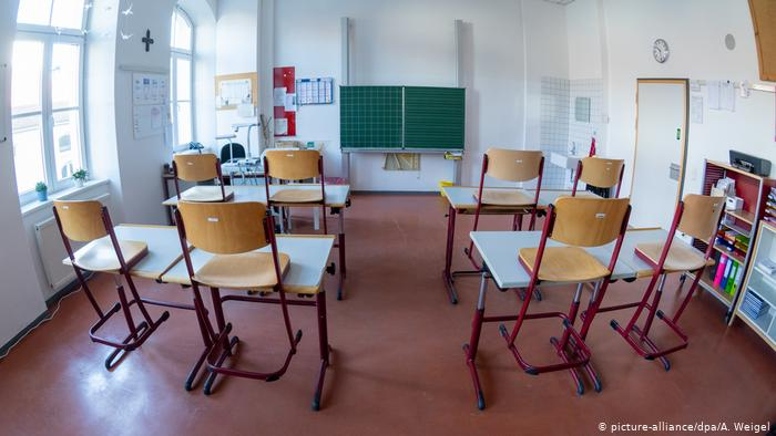 Стряскащ експеримент в Германия показва кои помещения са най-заразни с К-19 
