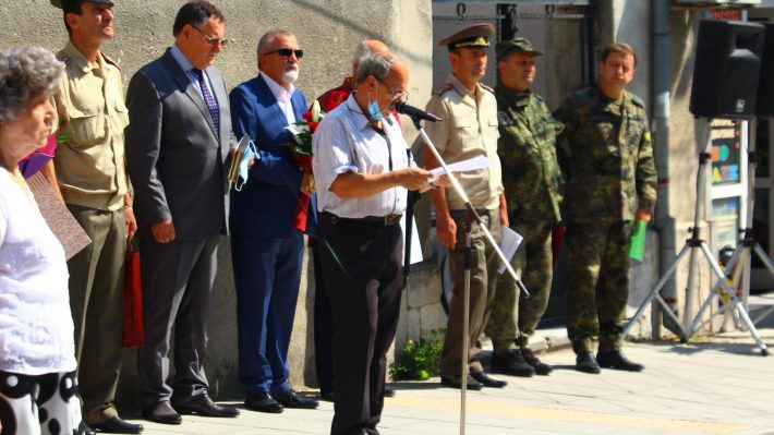 Браво на Шумен! За първи път в България бе почетен така 100-годишен военен ветеран  СНИМКИ 