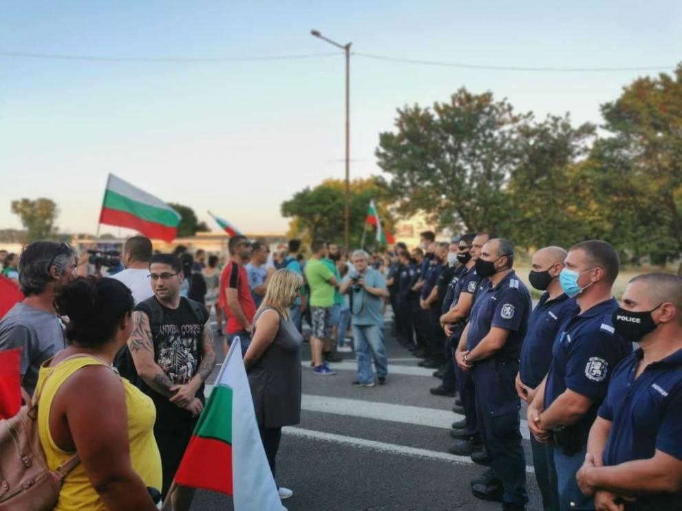 Извънредно: Полицията осуети блокадата на АМ "Тракия" от протестиращи, ето какво се случва в Стара Загора 