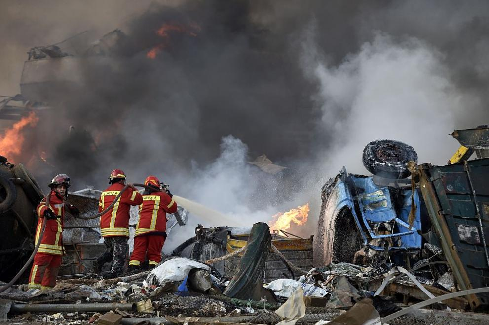 ВИДЕО от дрон показаха опустошението след взривовете в Бейрут 