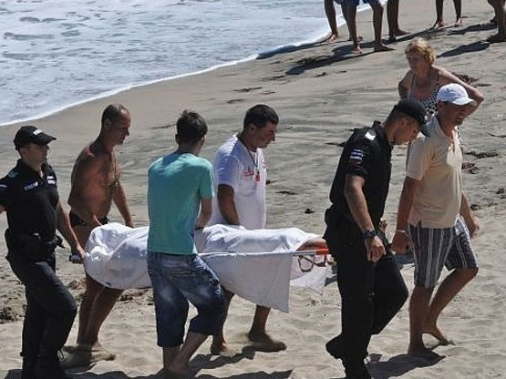 Огромна трагедия с турист на плажа в Поморие 