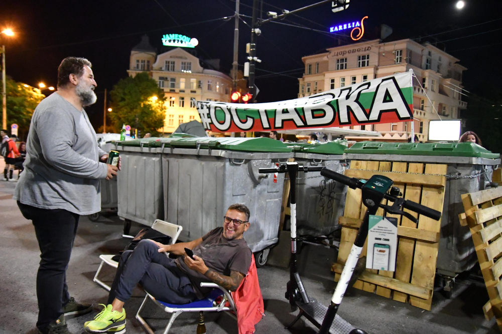 Адв. Хаджигенов призна за пиянските безчинства на Орлов мост чак на 35-ия ден от протеста