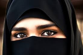 Без бурка: Саудитска принцеса изглежда доста нестандартно СНИМКИ