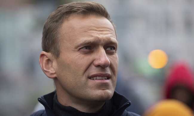 Стана ясно с какво е отровен Навални ВИДЕО 18+