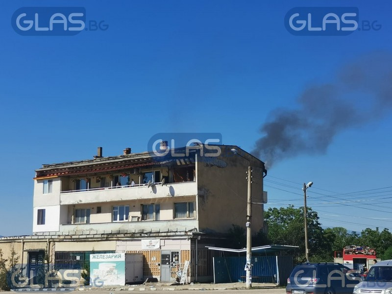 Силен взрив изправи на нотки жителите на блок в софийско село ВИДЕО 